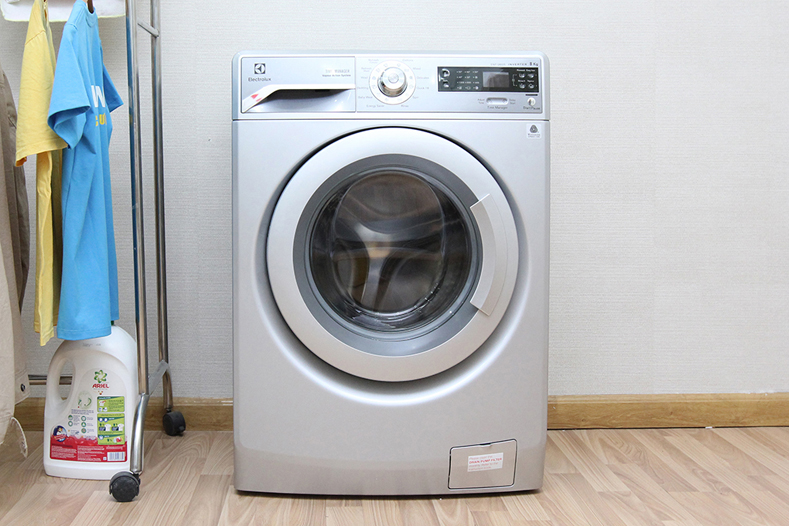Máy giặt lồng ngang Sumikura SKWFID-78P1
