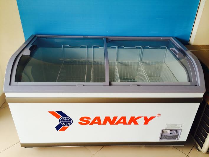Tủ đông Sanaky mặt kính VH-382K