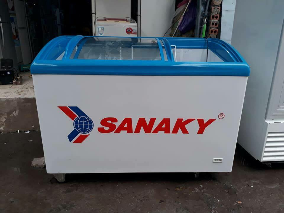 Tủ đông Sanaky mặt kính VH-402KW